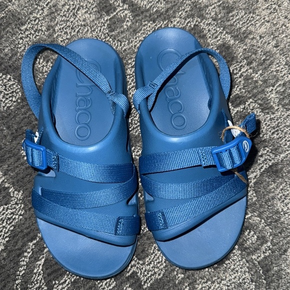 •Kid’s Chacos• - Picture 2 of 3